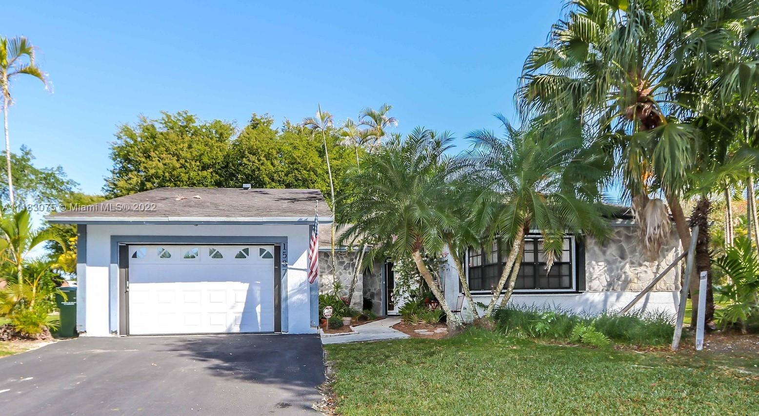GREAT OPPORTUNITY TO OWN THIS 3 BR/ 2 BA HOME ON OVERSIZED LOT IN THE VILLAGES OF HOMESTEAD. GARAGE WAS CONVERTED TO A LARGE FAMILY ROOM OR CAN BE AN EXTRA BEDROOM WHICH OFFERS 1741 SQ FT OF LIVING AREA. OFFERS A SPLIT FLOOR PLAN, KITCHEN OPENS TO LIVING/ DINING AREA, SS APPLIANCES, OVERSIZED SCREENED IN TERRACE AND PLENTY OF ROOM FOR A POOL! THE VILLAGES OF HOMESTEAD HAS A LOW HOA BUT OFFERS SO MANY BENEFITS; CLUBHOUSE W/ GYM, LARGE POOL 7 SPA, POOL TABLES, TIKI HUT & BANQUET ROOM. THE NEIGHBORHOOD IS TRRE LINED WITH MILES OF WALKING TRAILS, LAKES AND AUDUBON PARK WITHIN WALKING DISTANCE FROM THE HOUSE.