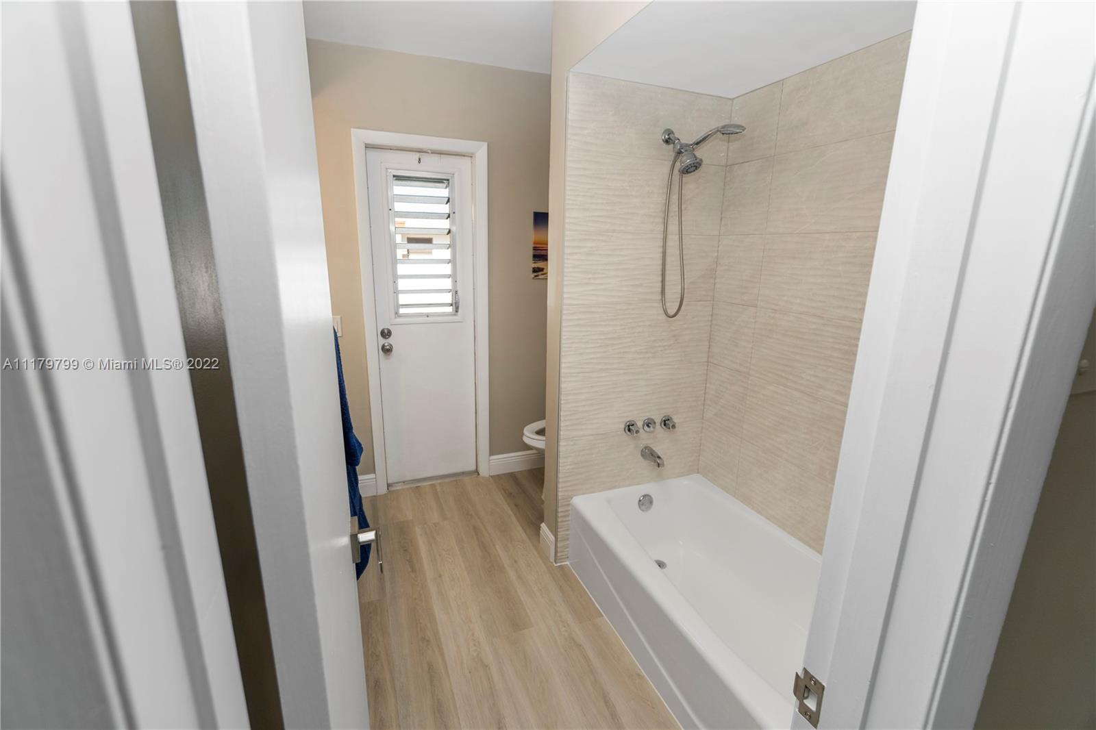 Listing Photo 18