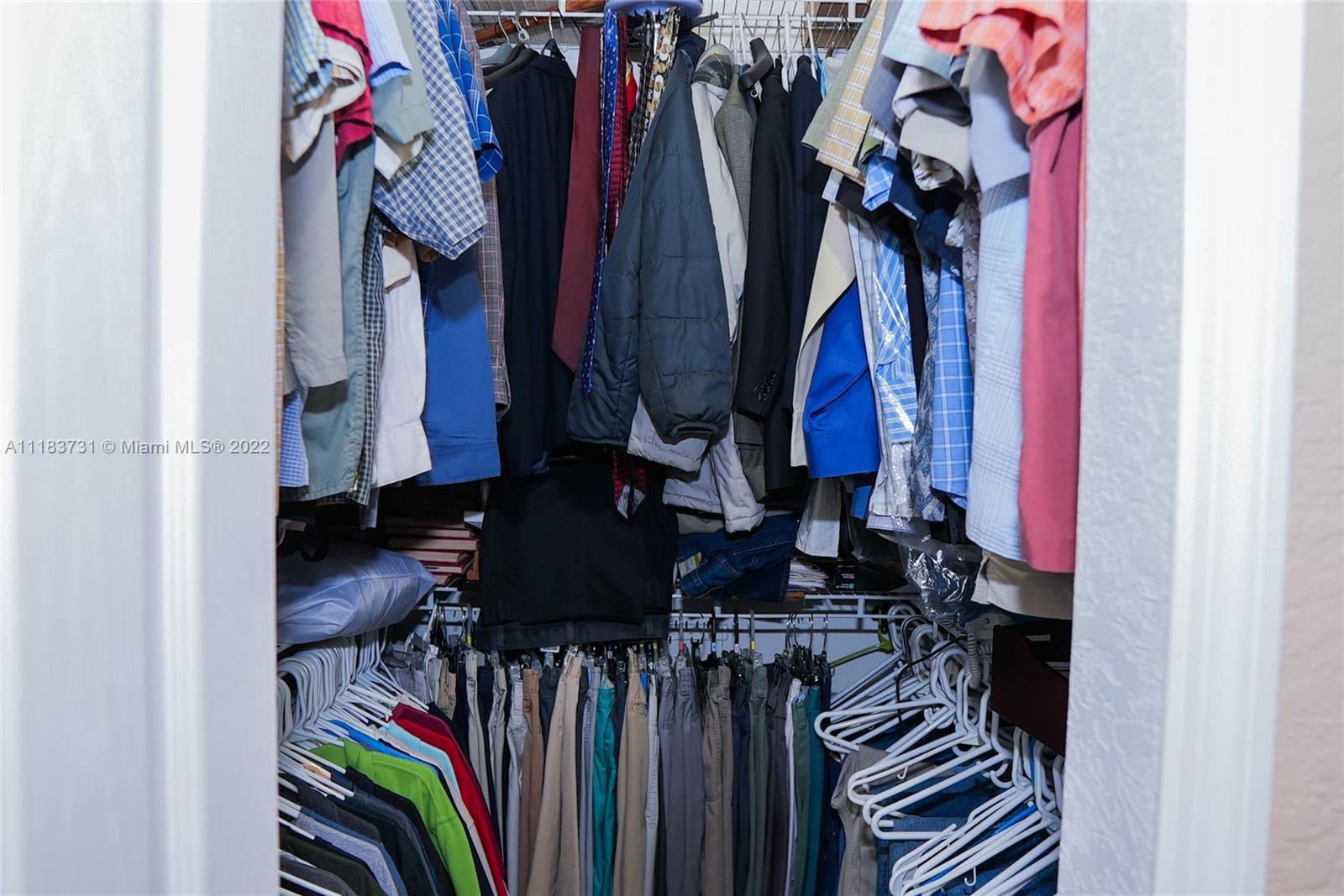 Listing Photo 12