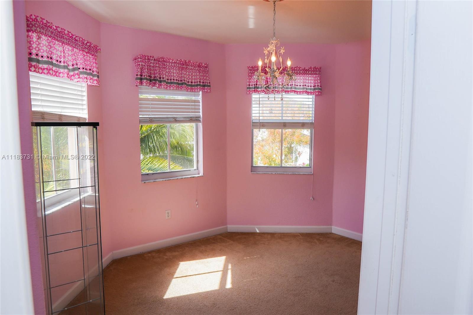 Listing Photo 32