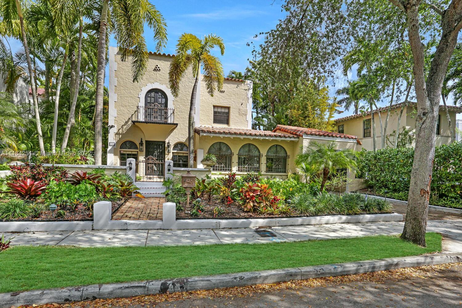 Photo 2 of 555 58th St in Miami - MLS A11184251