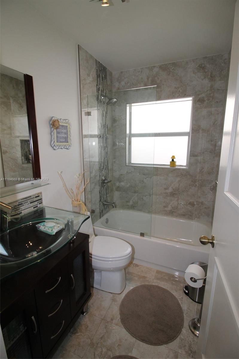 Listing Photo 22