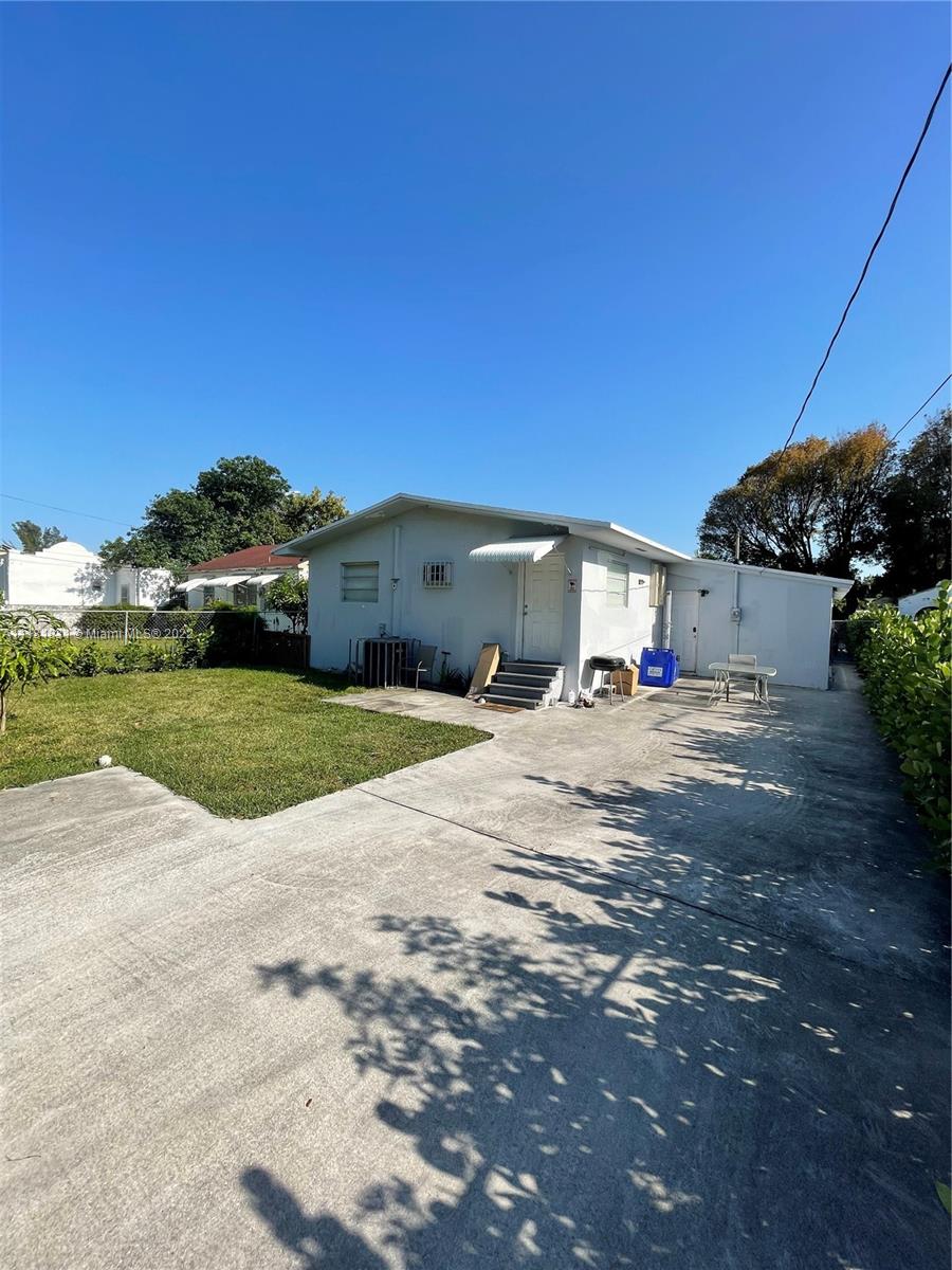 Listing Photo 16