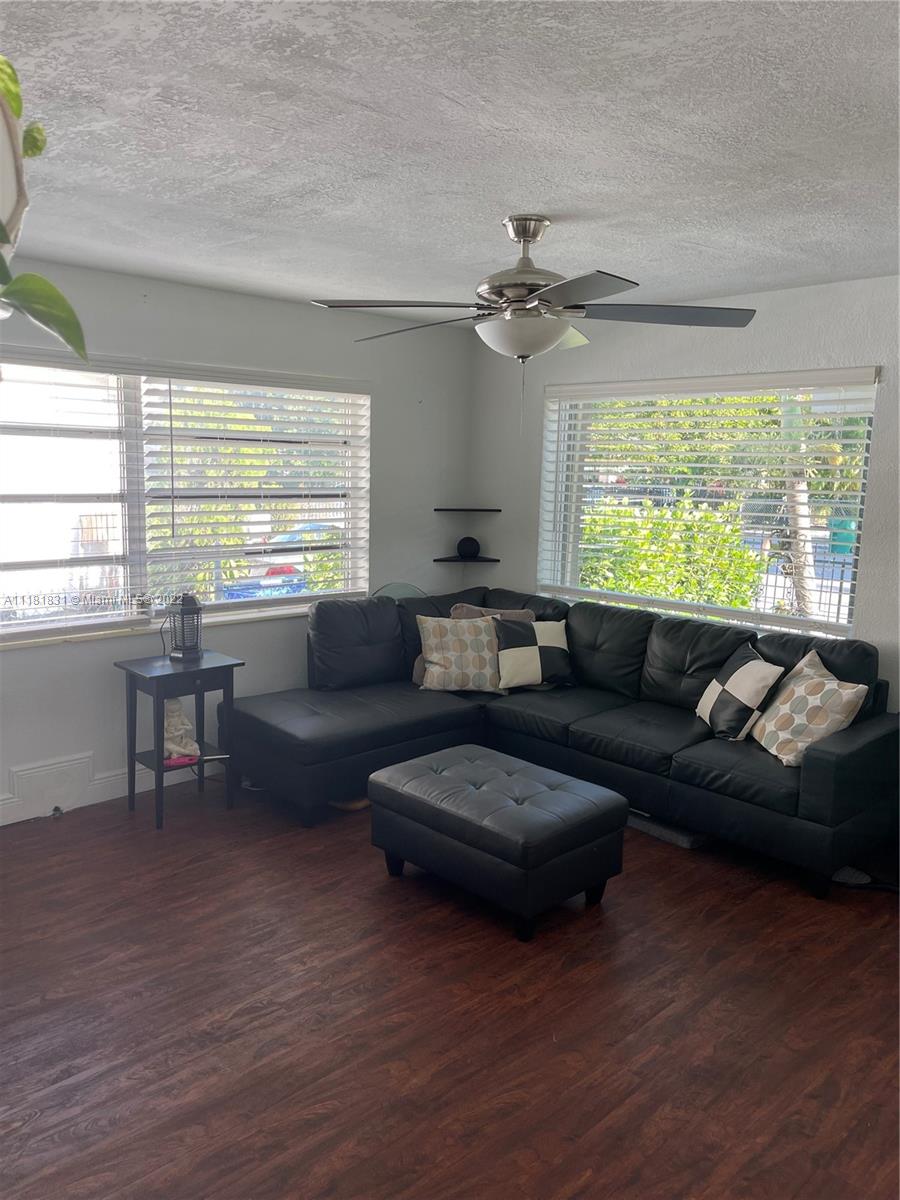 Listing Photo 7