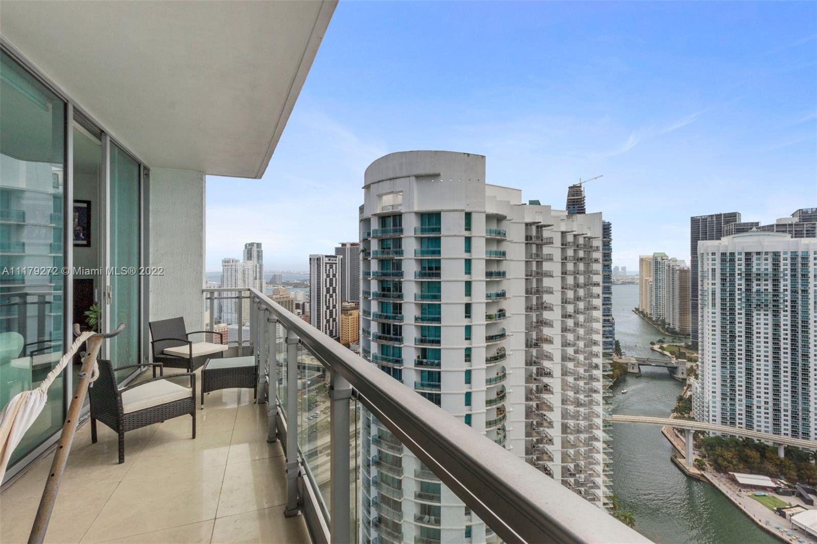 90 SW 3rd St 3903, Miami, Florida 33130, 2 Bedrooms Bedrooms, ,2 BathroomsBathrooms,Residentiallease,For Rent,90 SW 3rd St 3903,A11179272