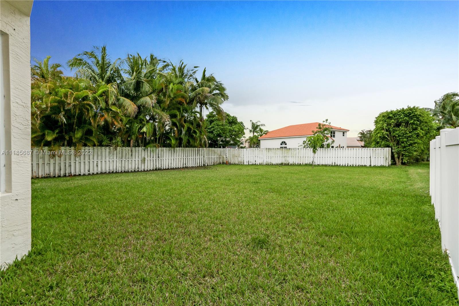 Listing Photo 24