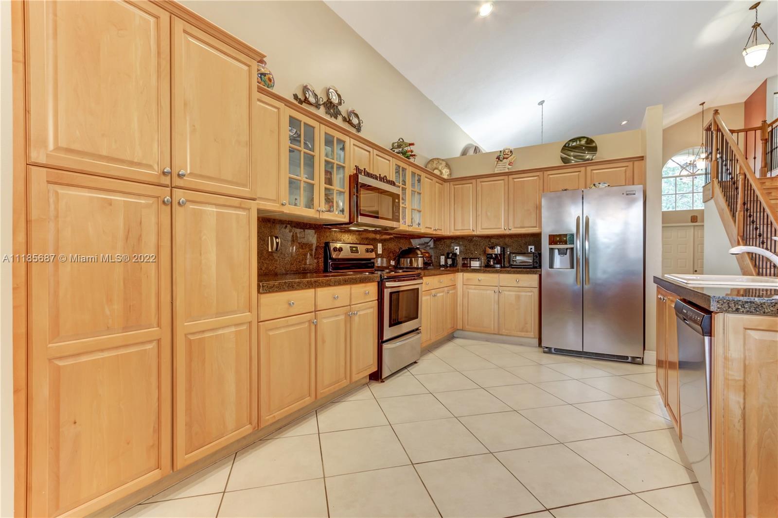 Listing Photo 6