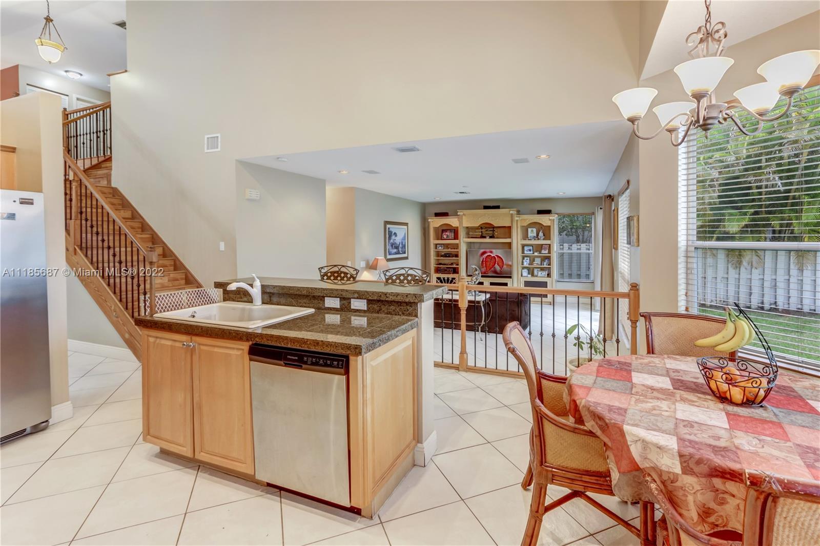 Listing Photo 8