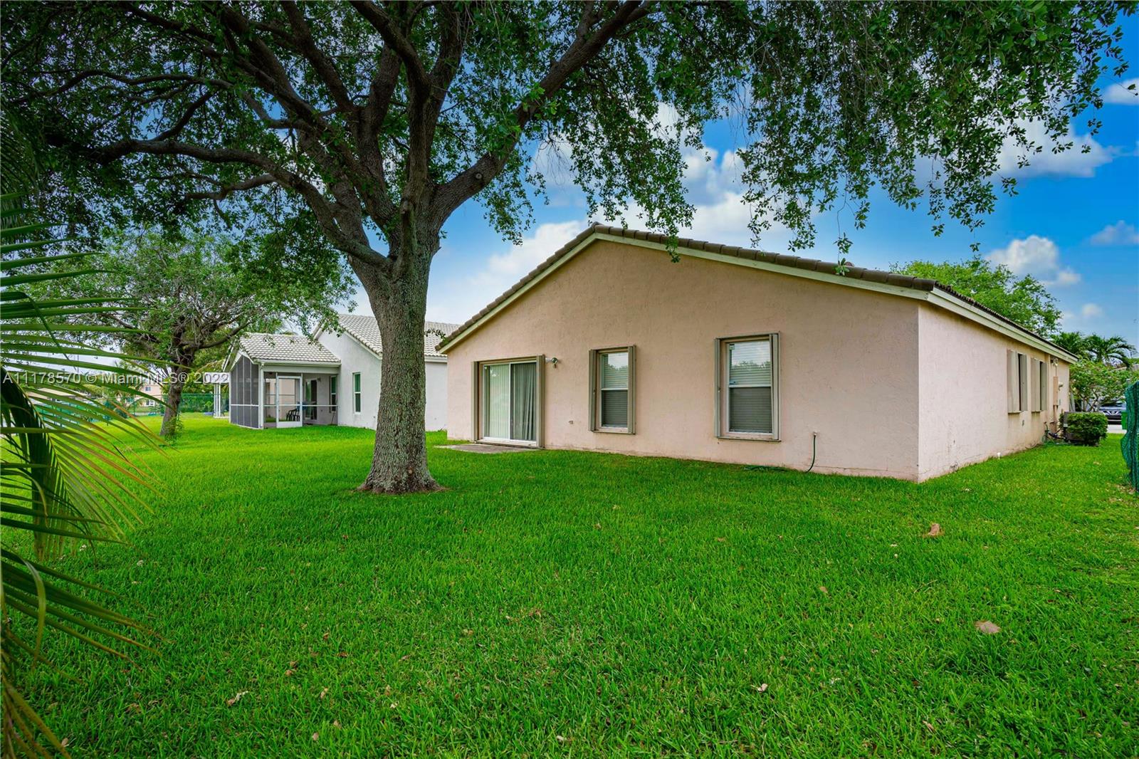Listing Photo 9