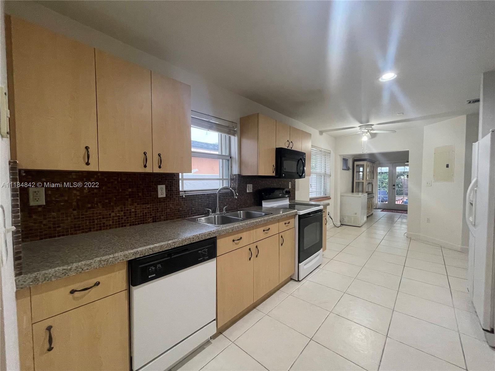 Listing Photo 15
