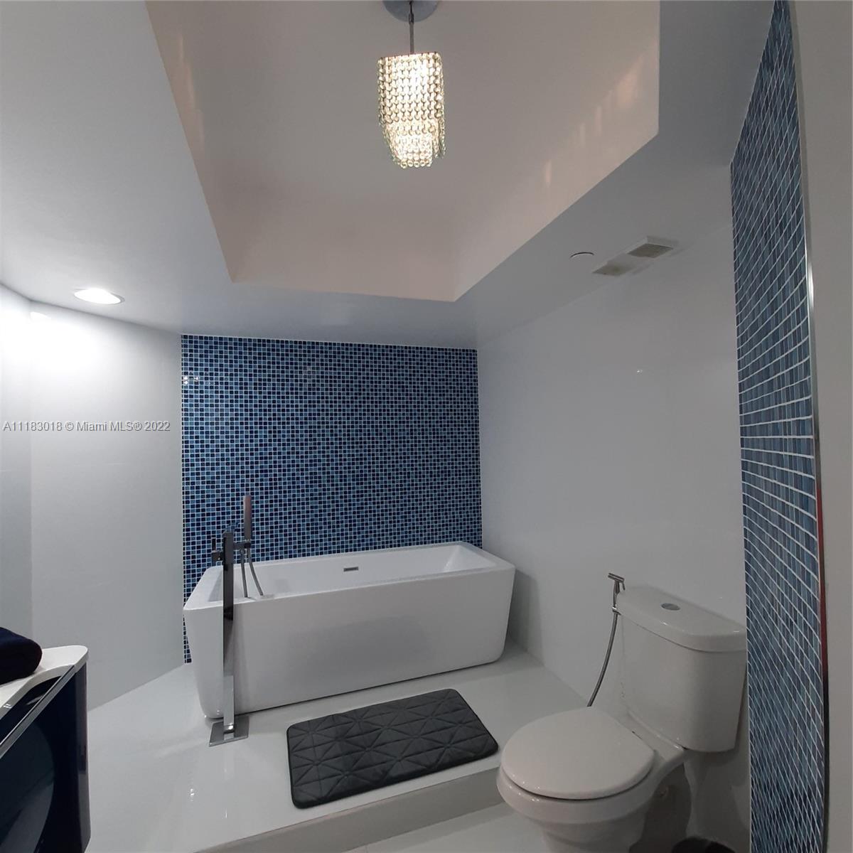 Sunny Isles Beach, Florida 33160, 1 Bedroom Bedrooms, ,1 BathroomBathrooms,Residential,For Sale,A11183018