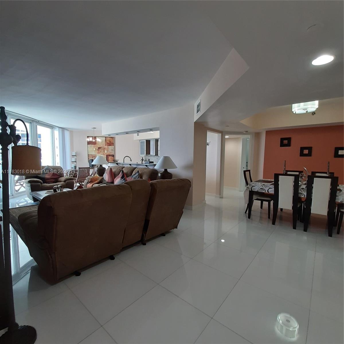Sunny Isles Beach, Florida 33160, 1 Bedroom Bedrooms, ,1 BathroomBathrooms,Residential,For Sale,A11183018