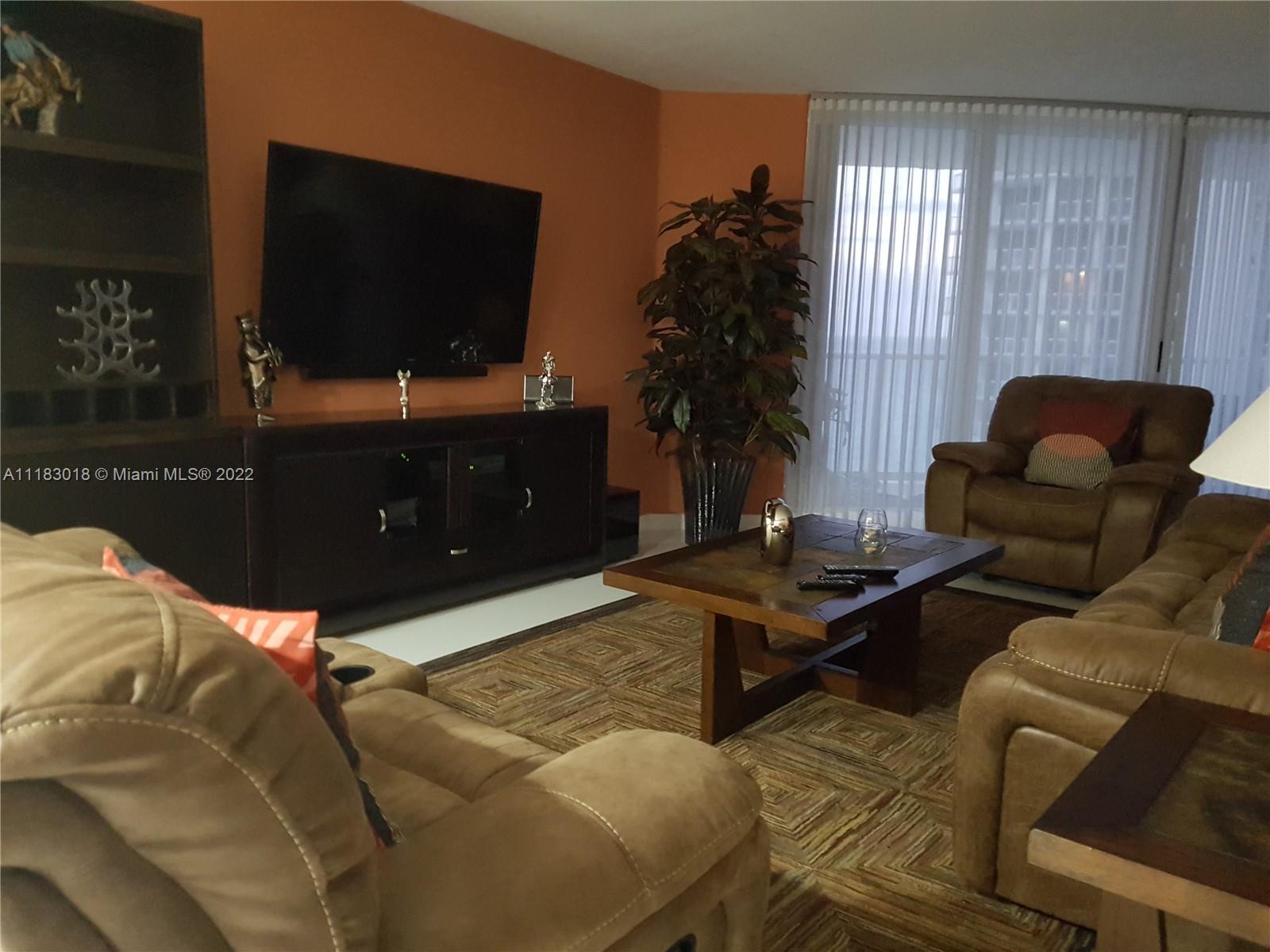 Sunny Isles Beach, Florida 33160, 1 Bedroom Bedrooms, ,1 BathroomBathrooms,Residential,For Sale,A11183018