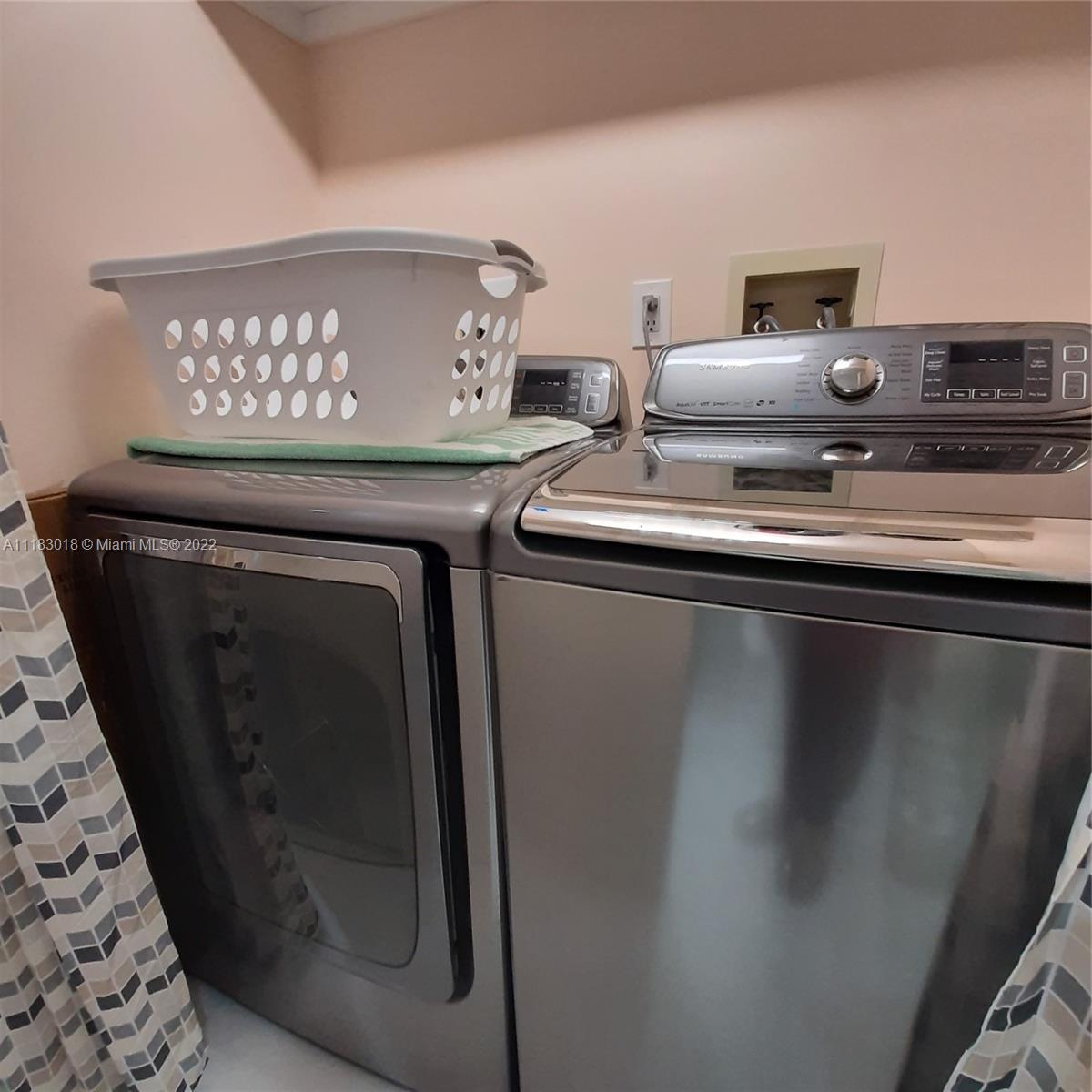 Sunny Isles Beach, Florida 33160, 1 Bedroom Bedrooms, ,1 BathroomBathrooms,Residential,For Sale,A11183018