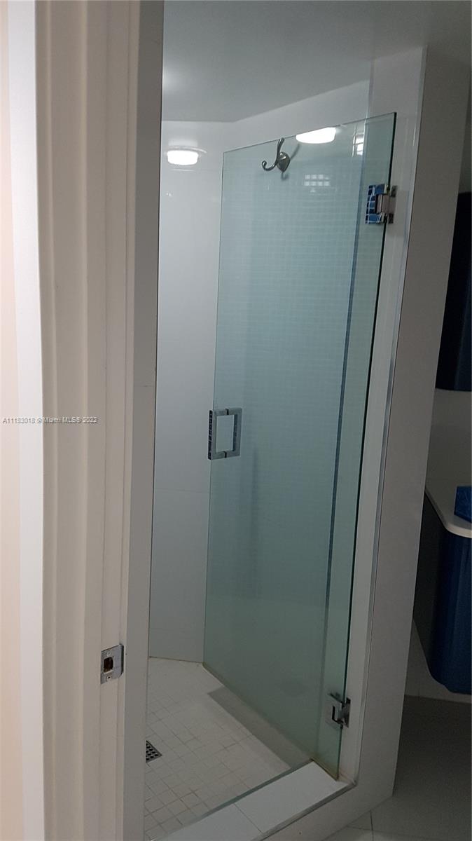 Sunny Isles Beach, Florida 33160, 1 Bedroom Bedrooms, ,1 BathroomBathrooms,Residential,For Sale,A11183018