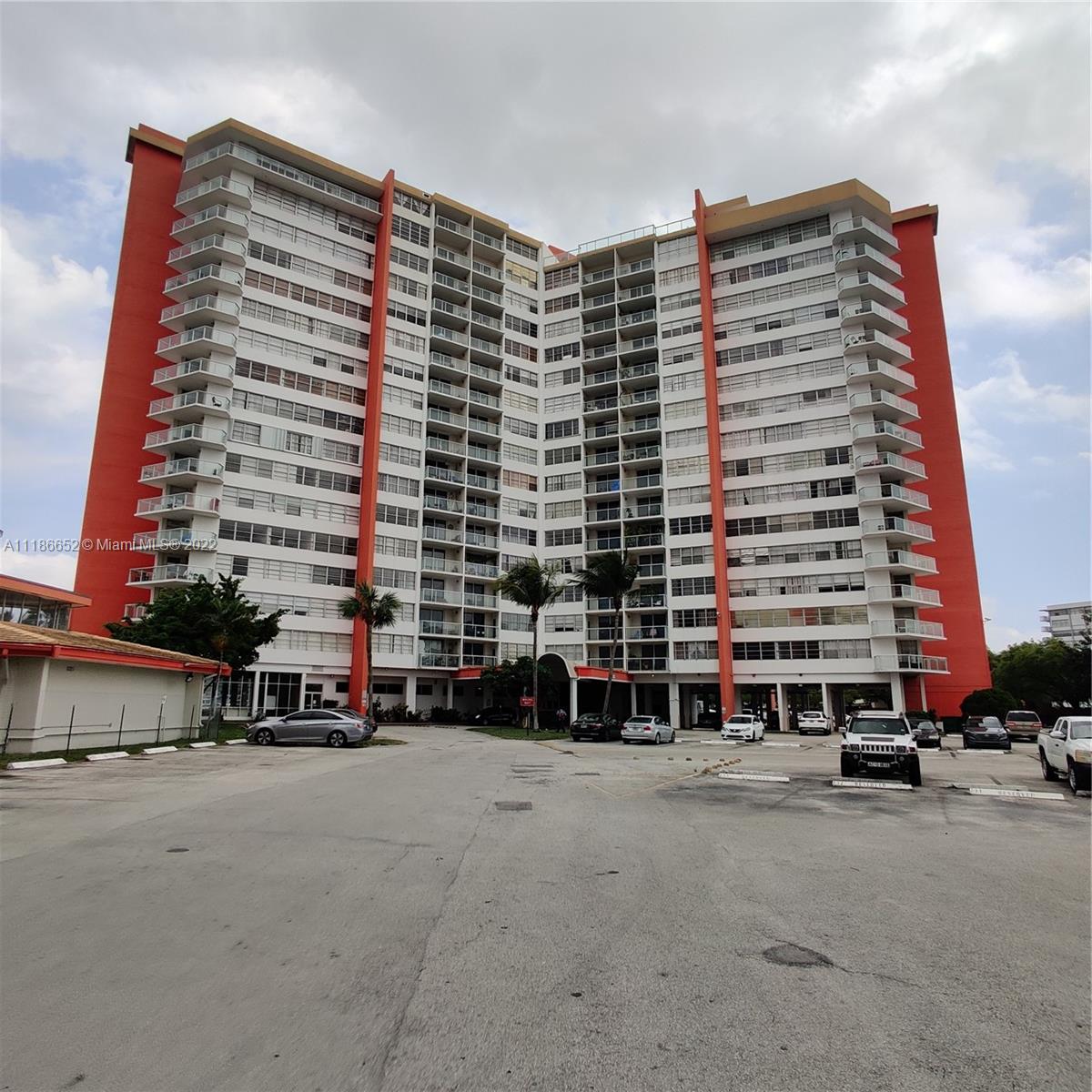 Buckley Towers, 1301 Ne Miami Gardens Dr #35