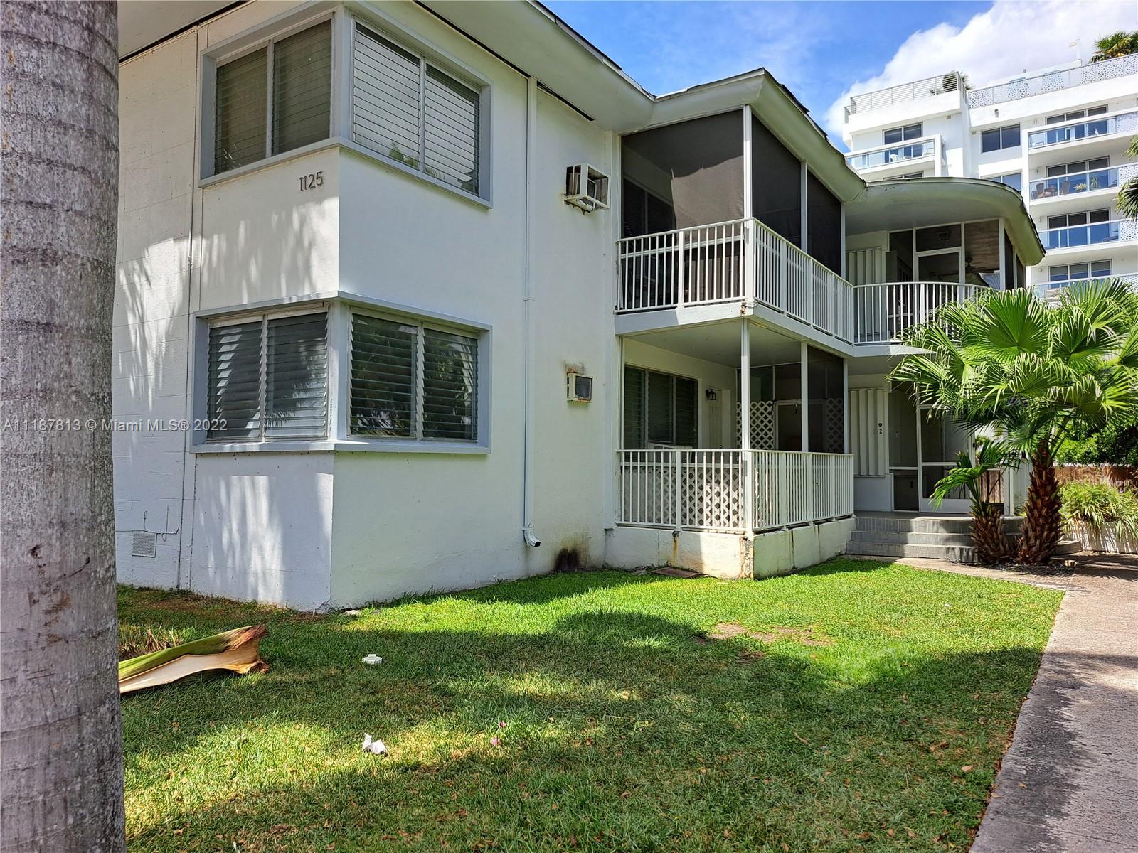 Beautiful location, 2 bedroom 1 bath unit in Bay Harbor Island, 2 story building. Just 4 blocks away to Kane Concourse, 15 minutes walk to the beaches and walking distance to worship house. Minutes from shopping and restaurants. Unit is under probate.