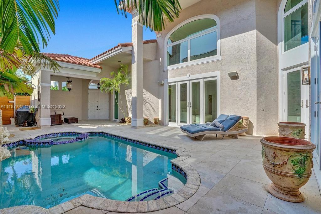 Photo 1 of 3935 194th Trl in Sunny Isles Beach - MLS A11187787