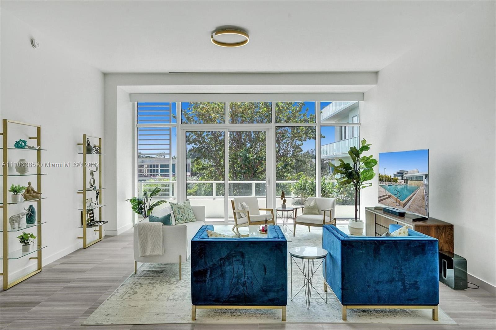 4701 N Meridian Ave. 214, Miami Beach, Florida 33140, 2 Bedrooms Bedrooms, ,2 BathroomsBathrooms,Residentiallease,For Rent,4701 N Meridian Ave. 214,A11186385