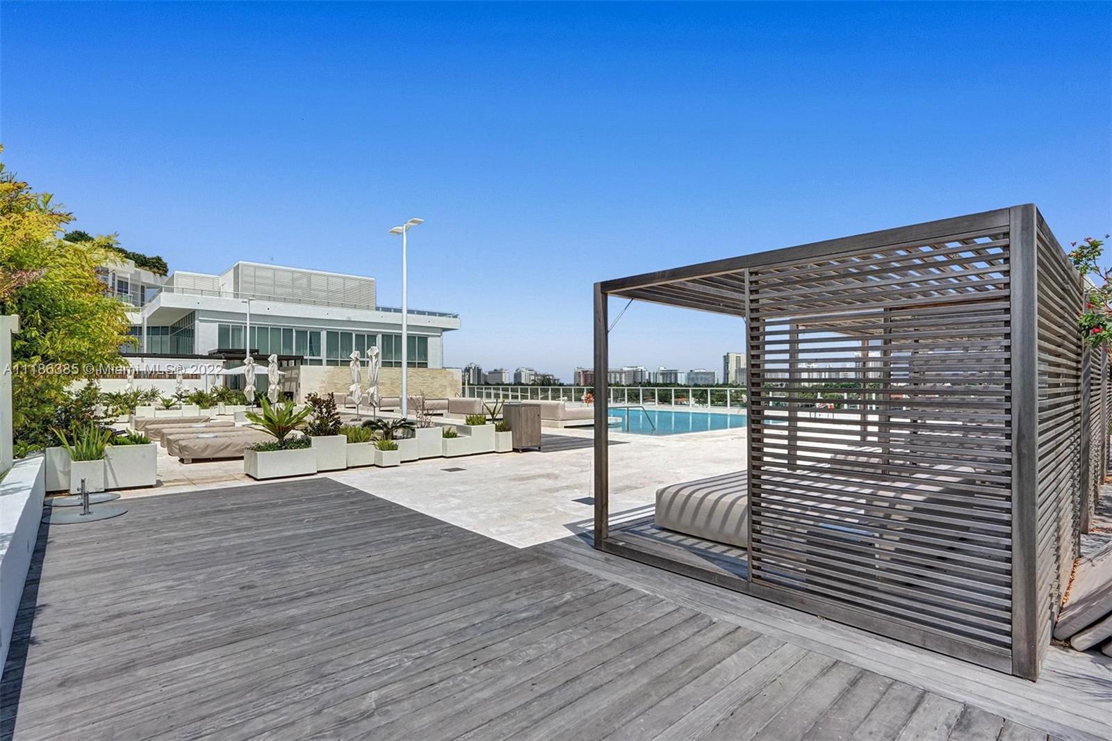 4701 N Meridian Ave. 214, Miami Beach, Florida 33140, 2 Bedrooms Bedrooms, ,2 BathroomsBathrooms,Residentiallease,For Rent,4701 N Meridian Ave. 214,A11186385