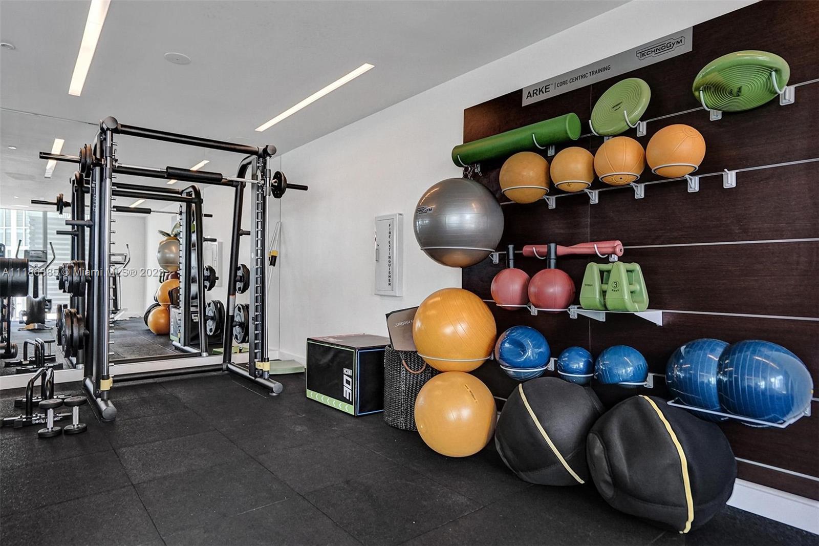 4701 N Meridian Ave. 214, Miami Beach, Florida 33140, 2 Bedrooms Bedrooms, ,2 BathroomsBathrooms,Residentiallease,For Rent,4701 N Meridian Ave. 214,A11186385
