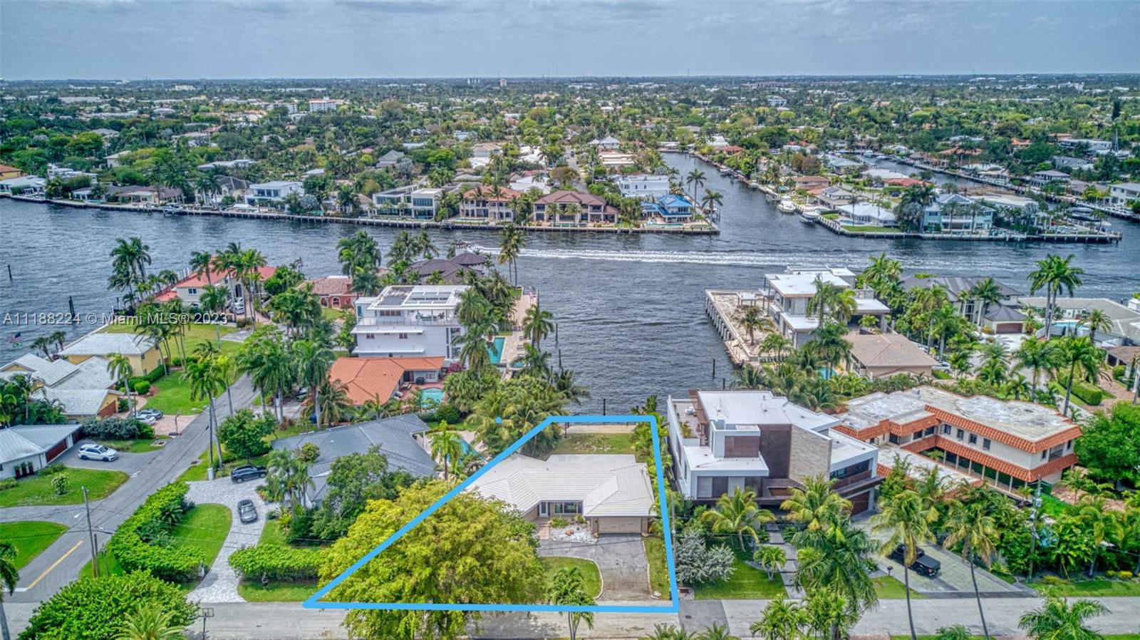 2019 NE 31st Ave  For Sale A11188224, FL