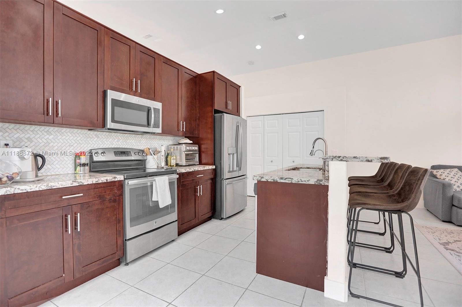 Listing Photo 22