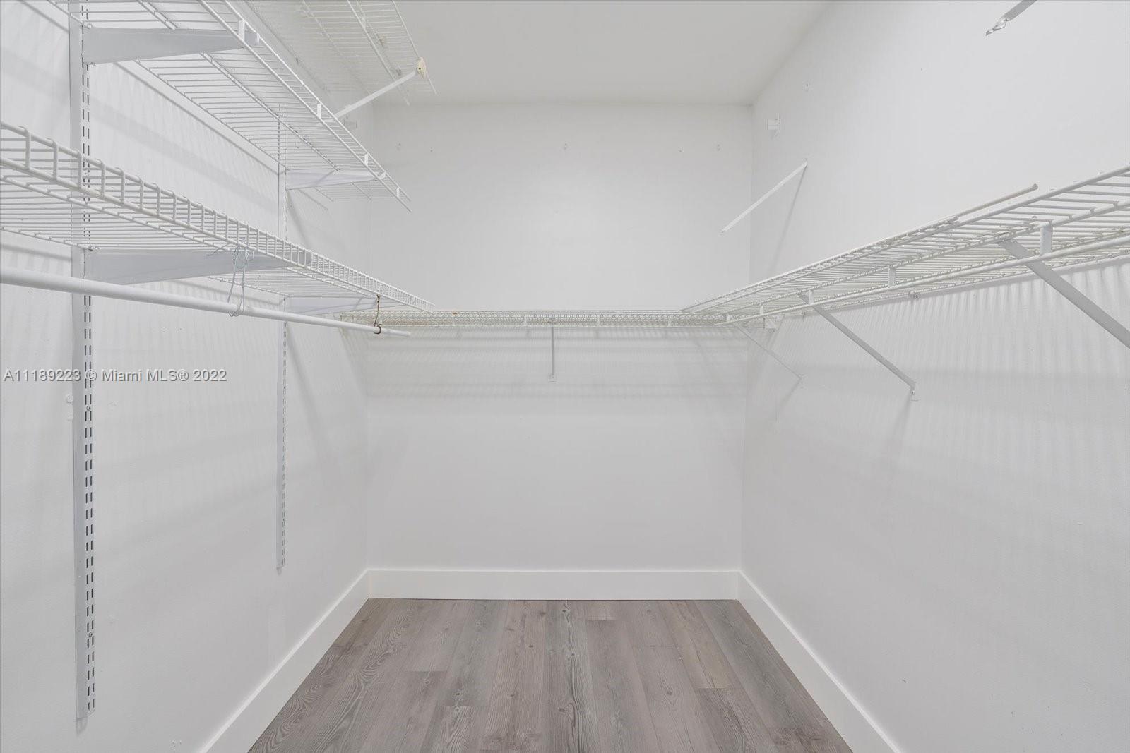 10000 W Bay Harbor Dr 204, Bay Harbor Islands, Florida 33154, 2 Bedrooms Bedrooms, ,2 BathroomsBathrooms,Residential,For Sale,10000 W Bay Harbor Dr 204,A11189223