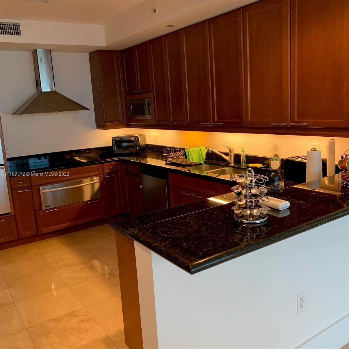 20201 E Country Club Dr 607, Aventura, Florida 33180, 2 Bedrooms Bedrooms, ,3 BathroomsBathrooms,Residentiallease,For Rent,20201 E Country Club Dr 607,A11189372