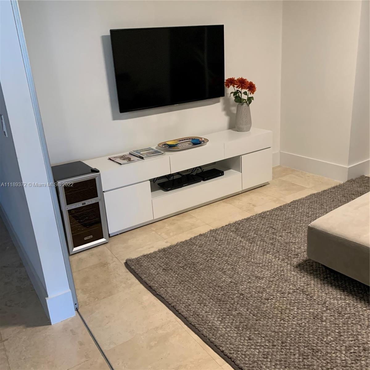 20201 E Country Club Dr 607, Aventura, Florida 33180, 2 Bedrooms Bedrooms, ,3 BathroomsBathrooms,Residentiallease,For Rent,20201 E Country Club Dr 607,A11189372