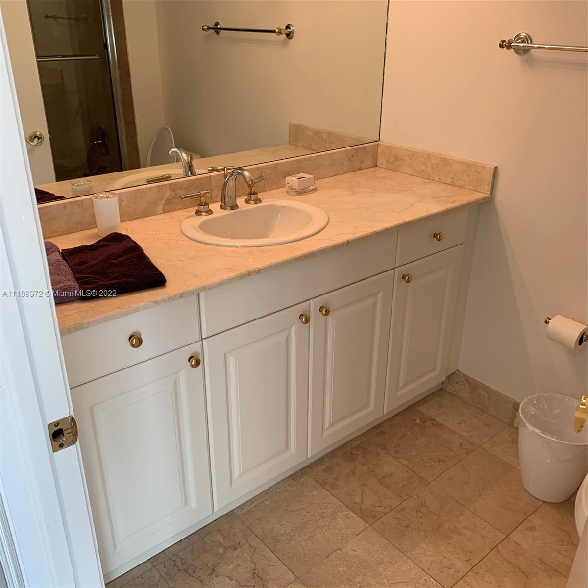 20201 E Country Club Dr 607, Aventura, Florida 33180, 2 Bedrooms Bedrooms, ,3 BathroomsBathrooms,Residentiallease,For Rent,20201 E Country Club Dr 607,A11189372