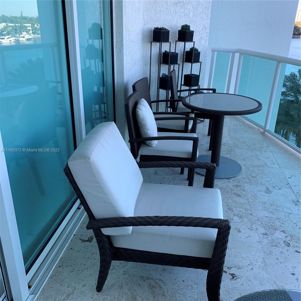 20201 E Country Club Dr 607, Aventura, Florida 33180, 2 Bedrooms Bedrooms, ,3 BathroomsBathrooms,Residentiallease,For Rent,20201 E Country Club Dr 607,A11189372