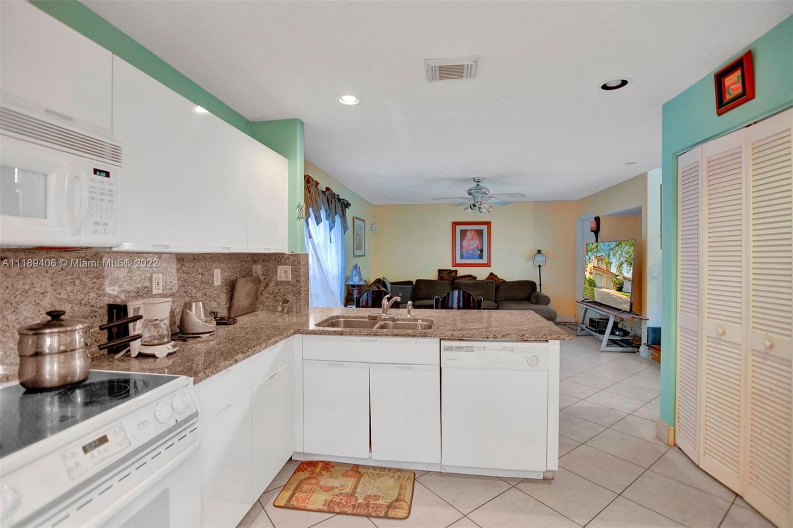 Listing Photo 16