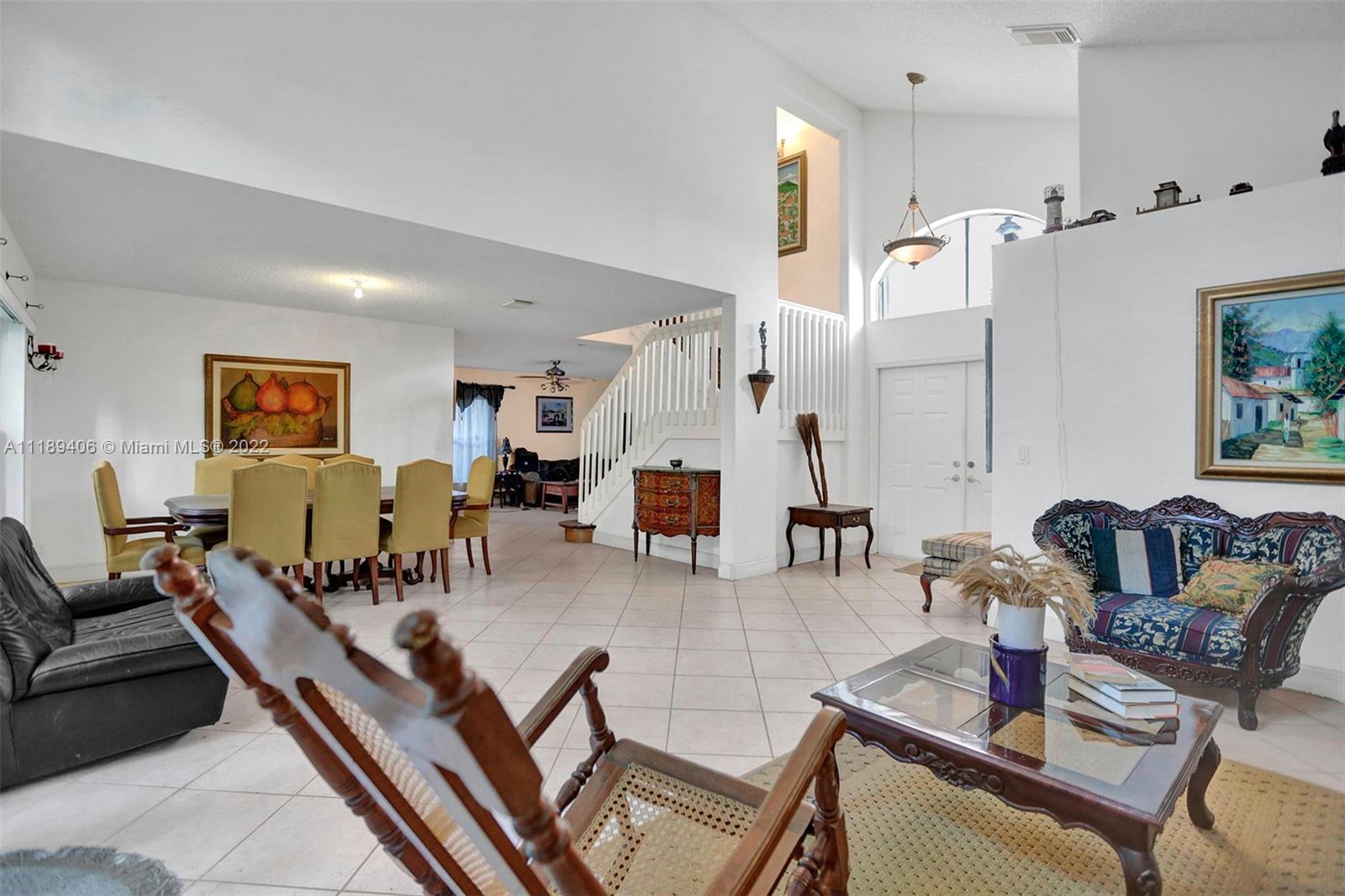 Listing Photo 6