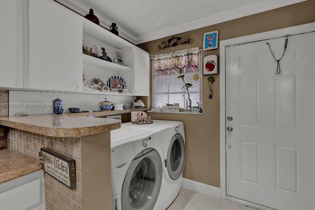 #47 Kitchen/Laundry Area