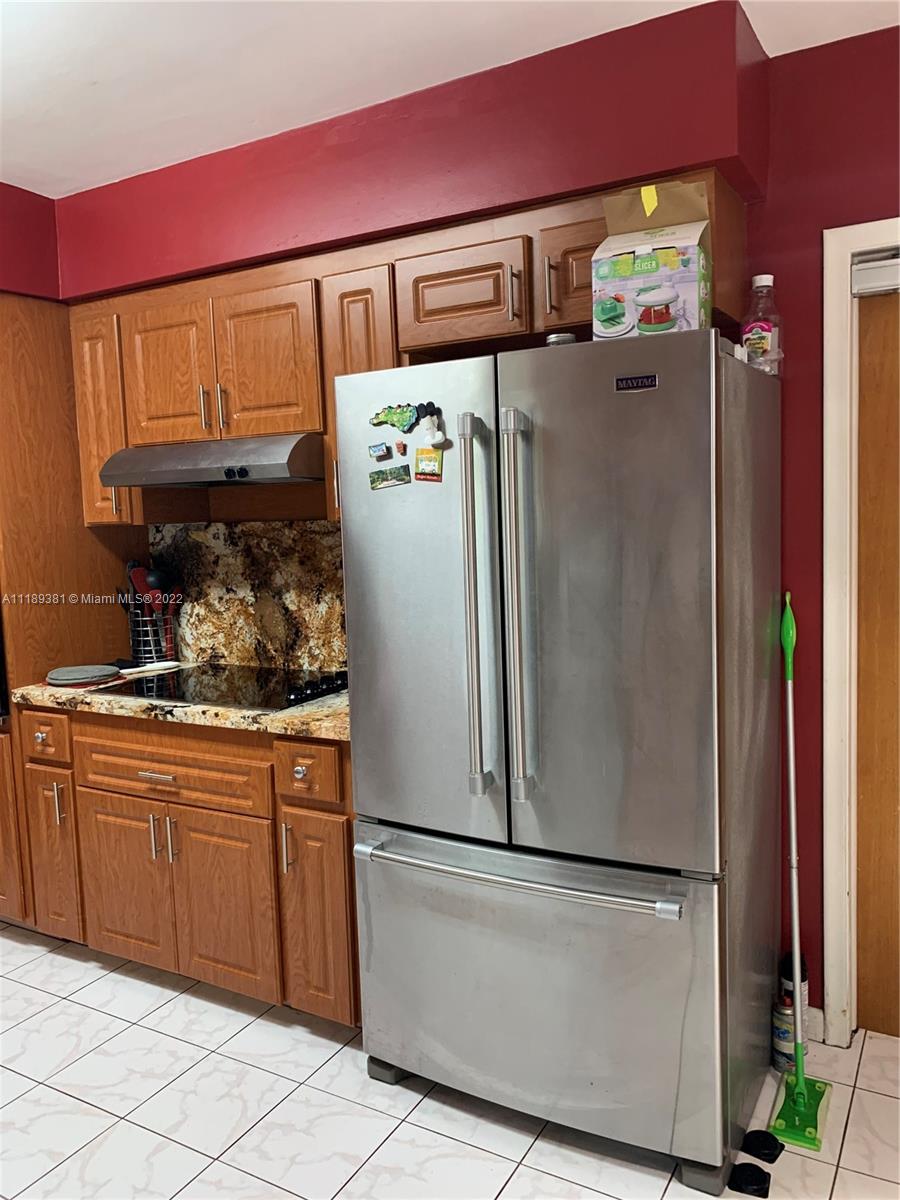 Listing Photo 14