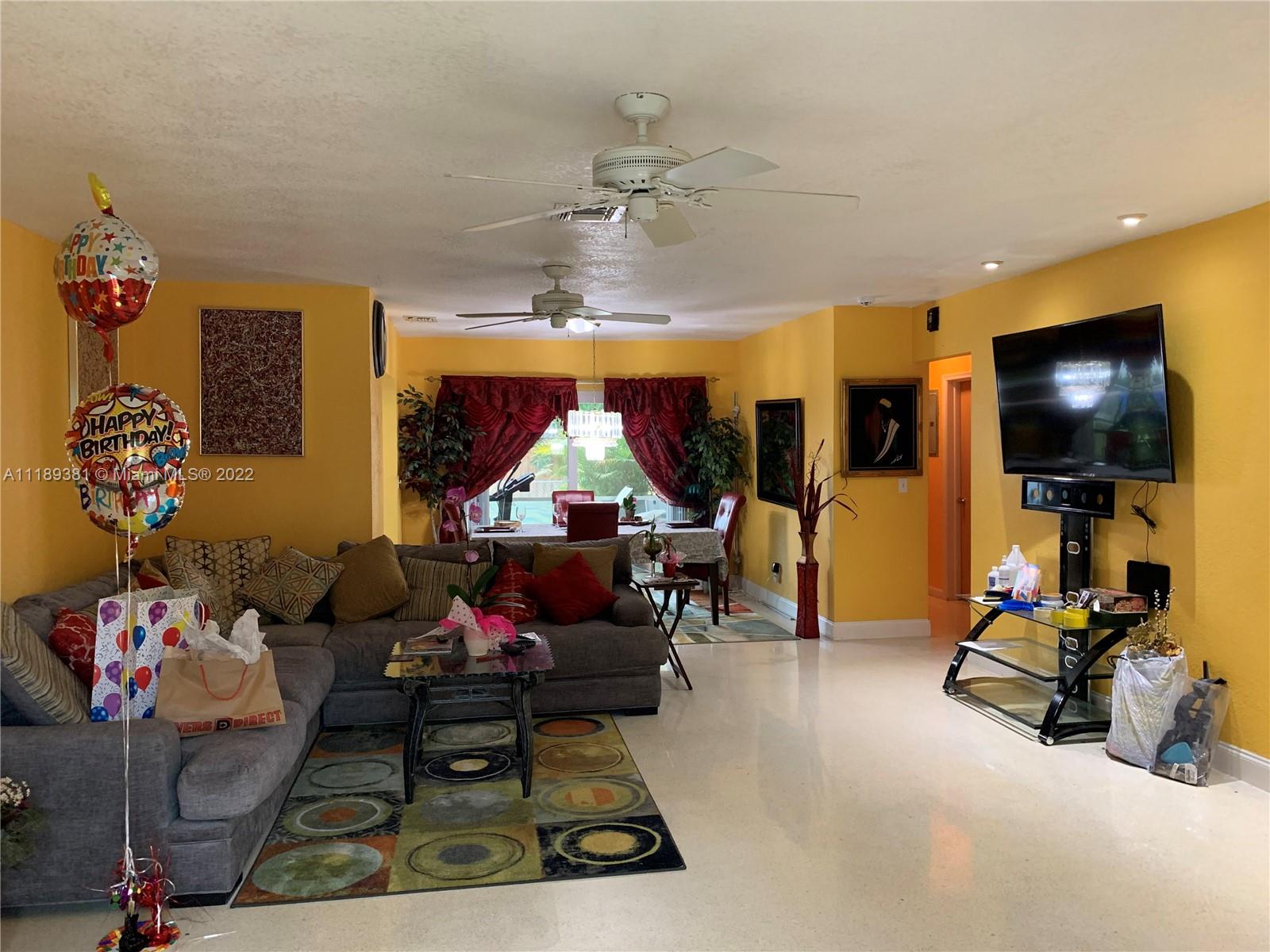 Listing Photo 8
