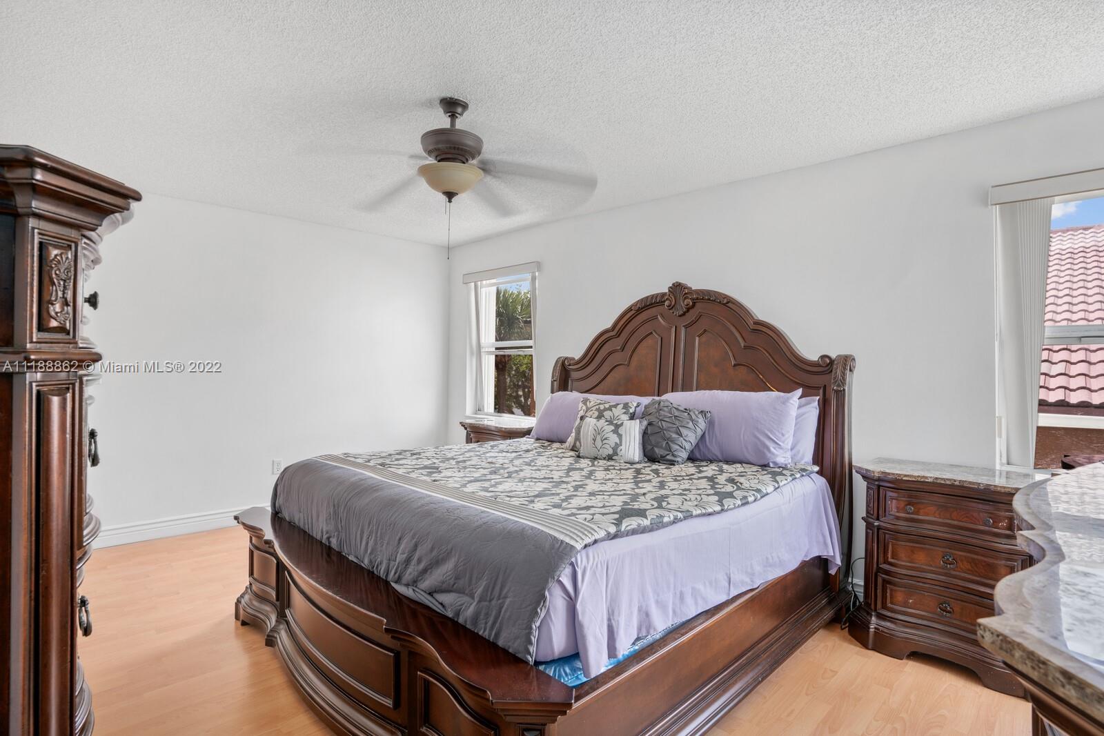 Listing Photo 17