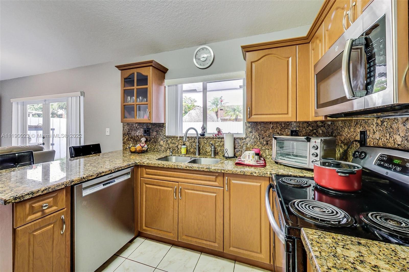 Listing Photo 15