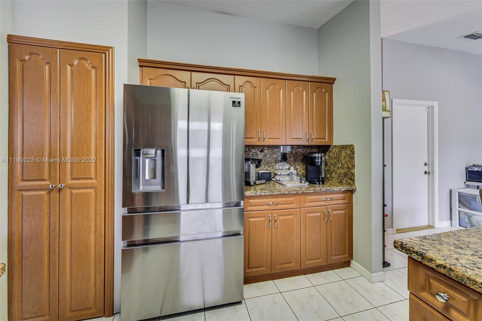 Listing Photo 16