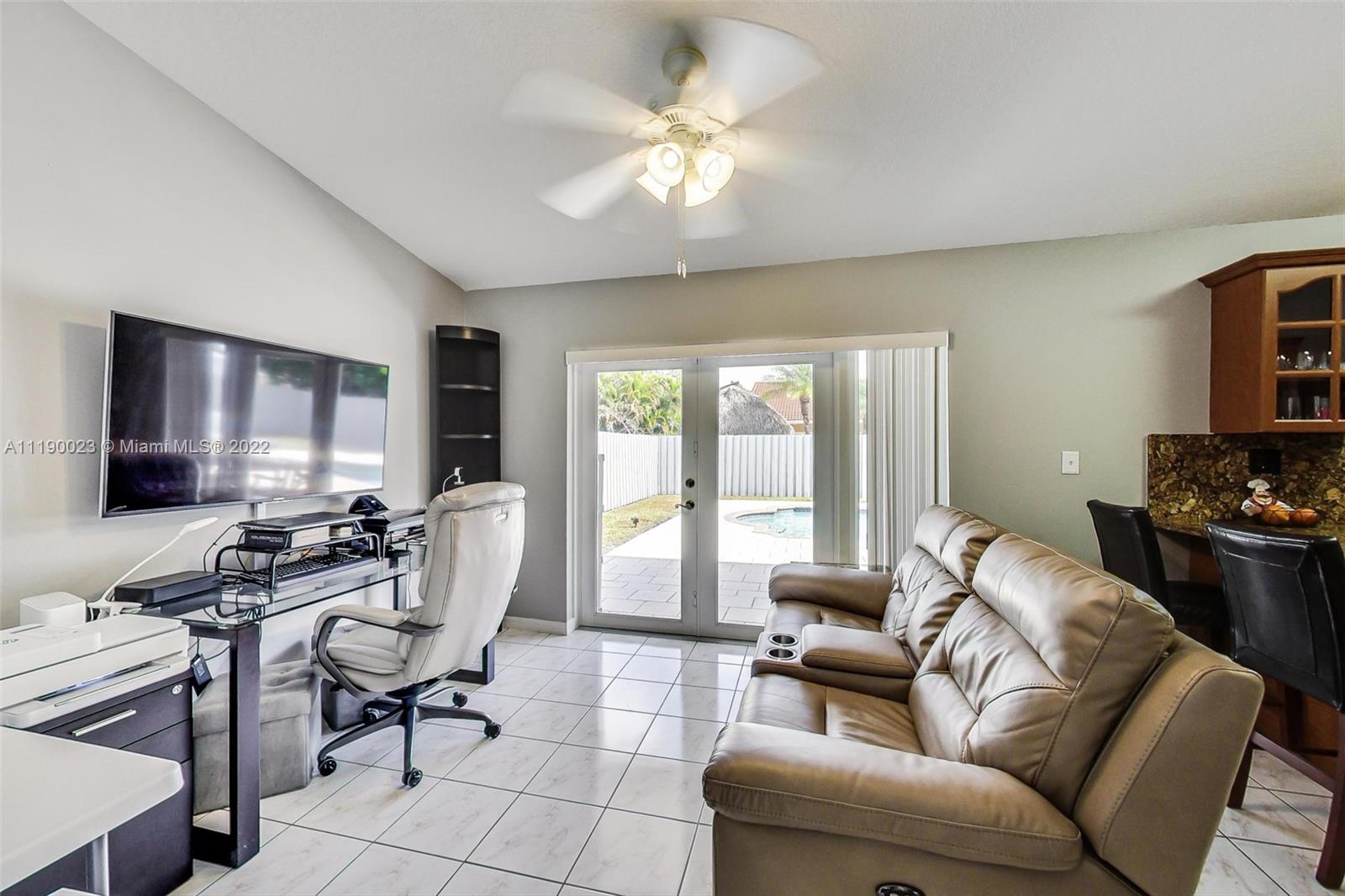 Listing Photo 18