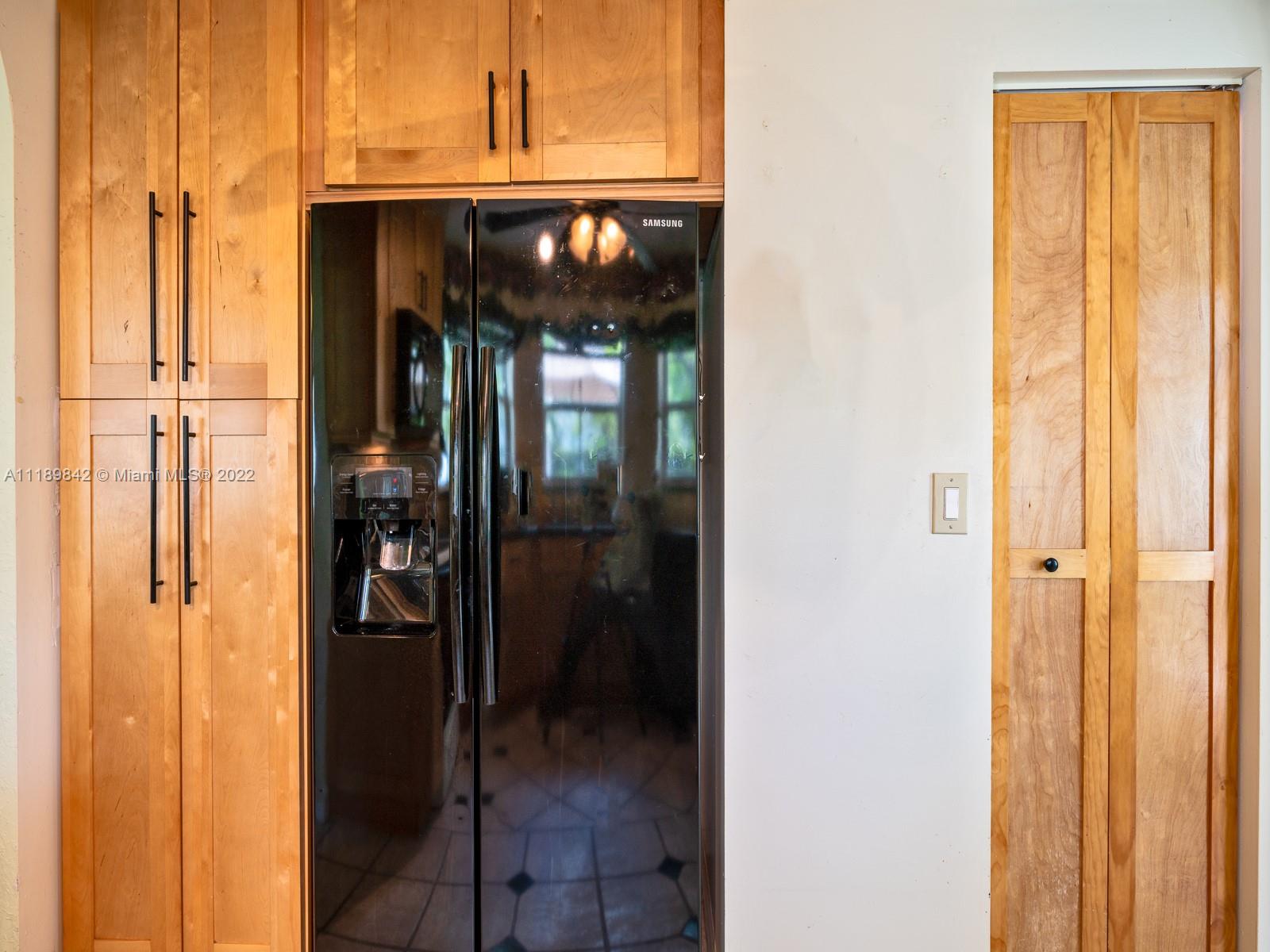 Listing Photo 11