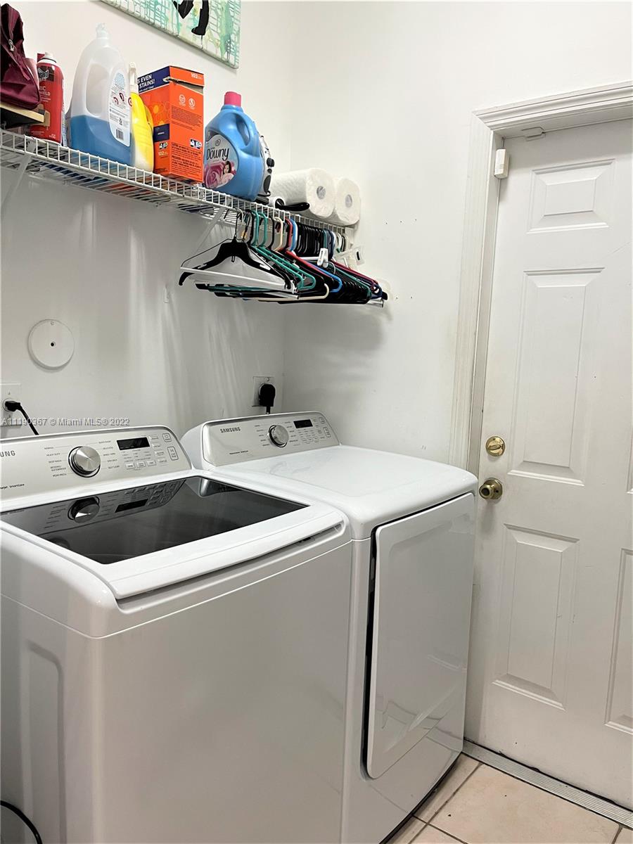 Listing Photo 12