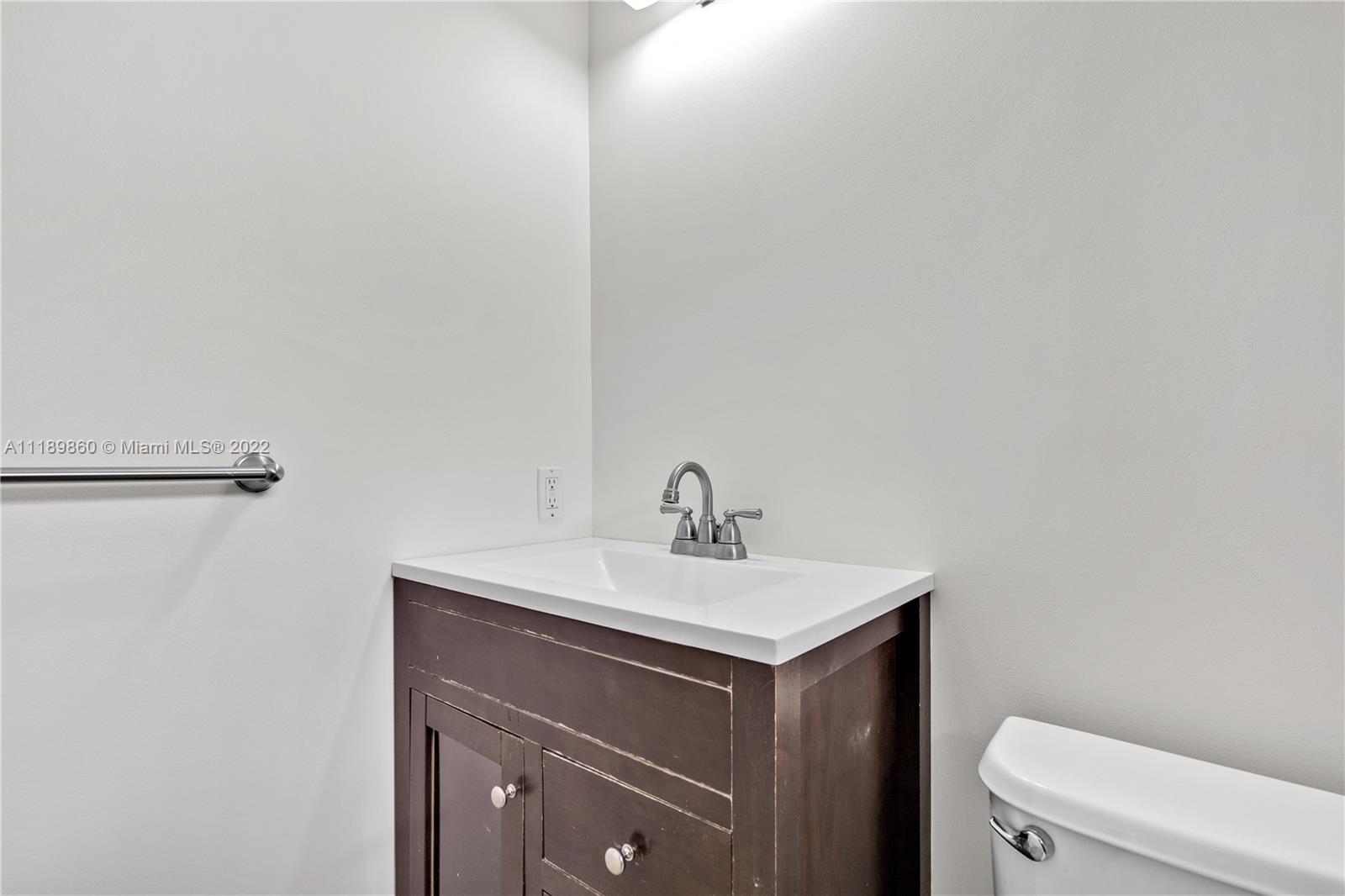 Listing Photo 38