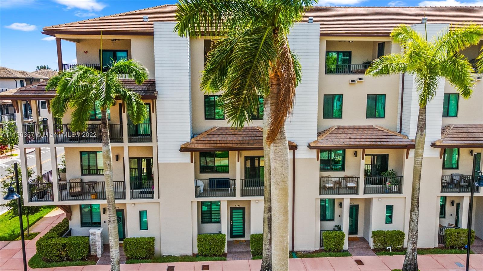 Modern resort style 4 story /townhome in Urbana of Downtown Doral. Close to restaurants and parks. Its like being on vacation. Amenities include a Clubhouse with a fitness center, pool and much more. 3 Bedrooms 3 Baths 2 1/2