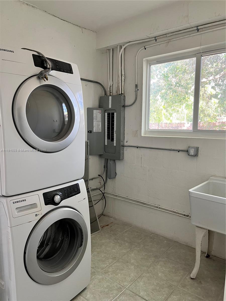 Listing Photo 11