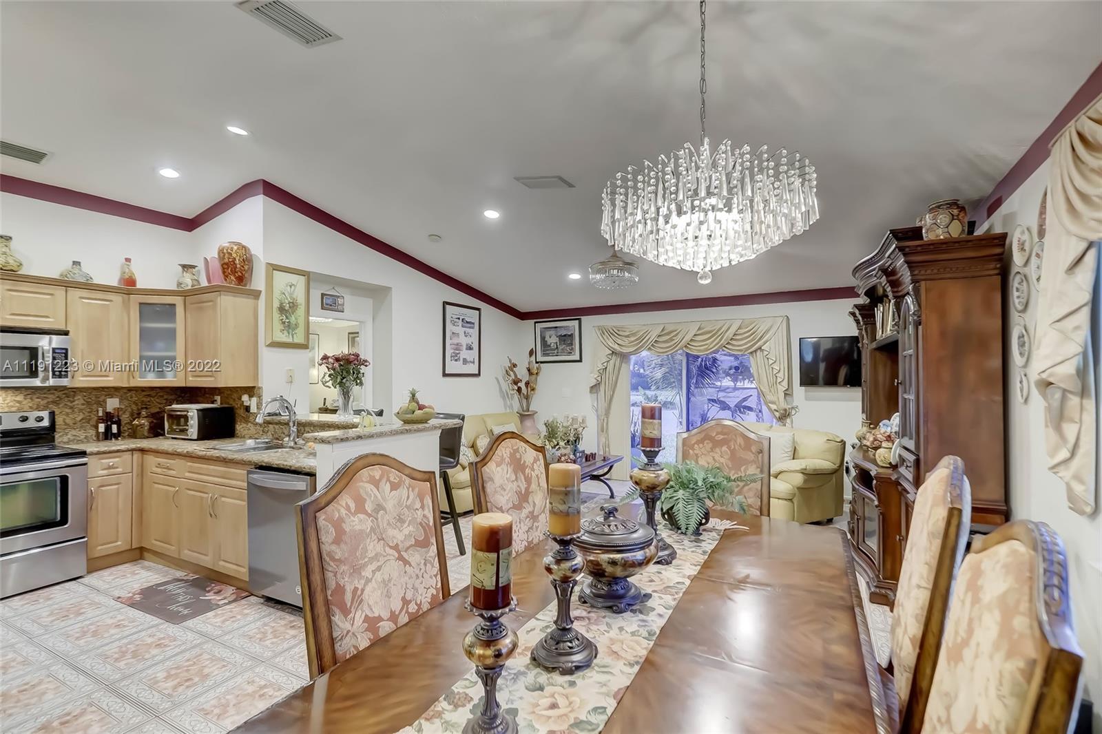 Listing Photo 16