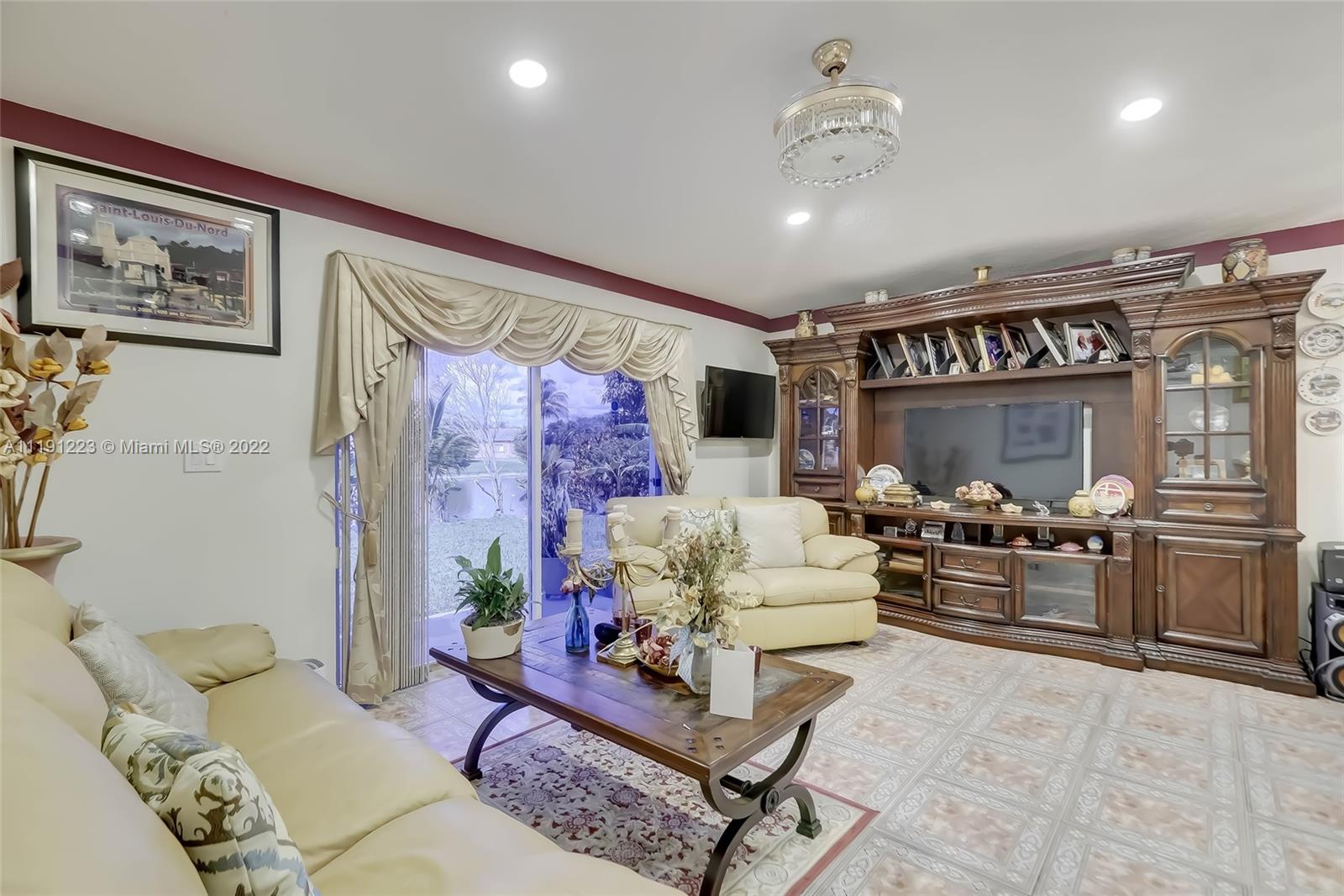 Listing Photo 18