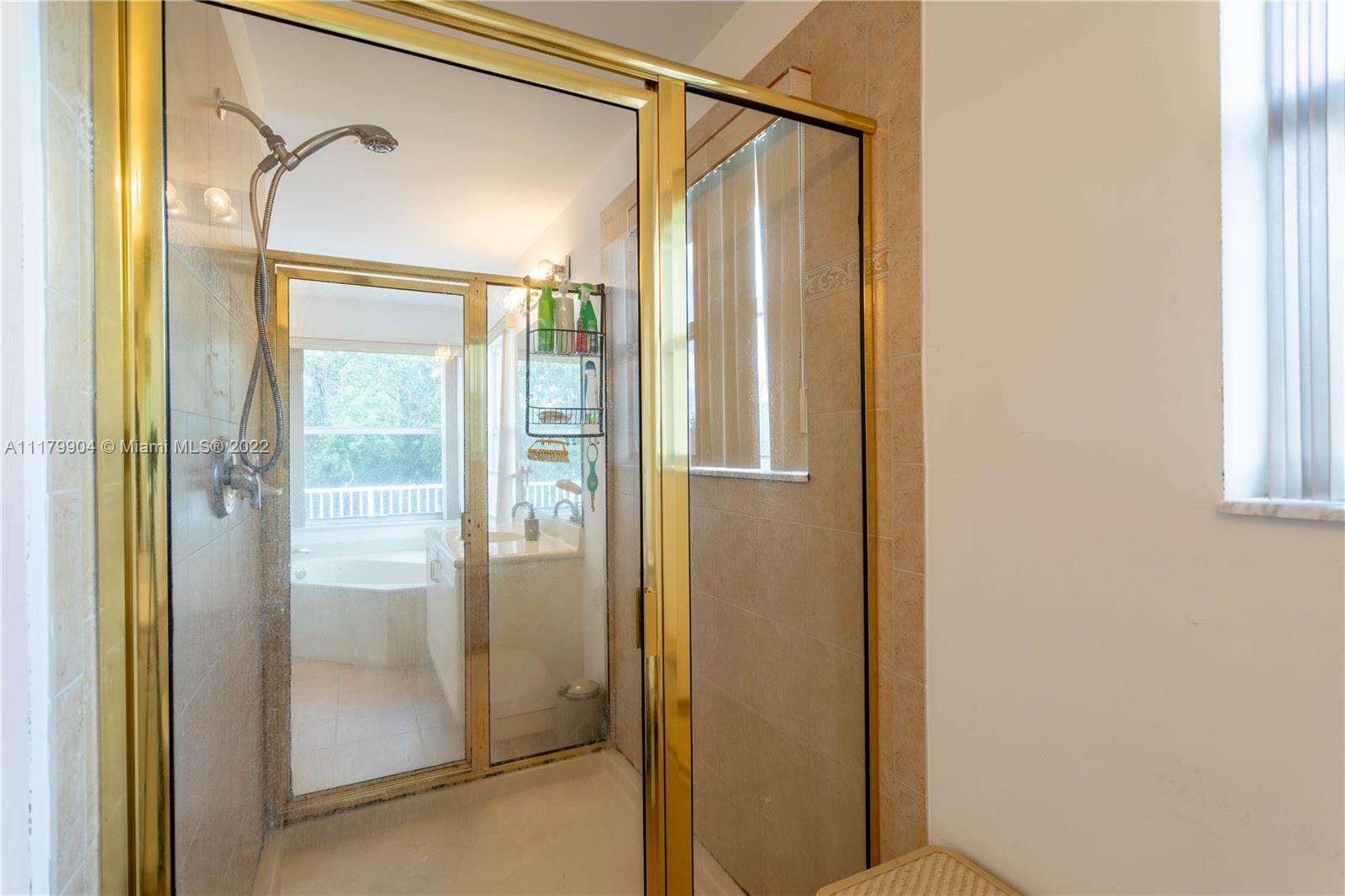 Listing Photo 22