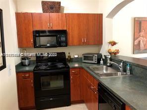 9172 Collins Ave 13, Surfside, Florida 33154, 2 Bedrooms Bedrooms, ,2 BathroomsBathrooms,Residentiallease,For Rent,9172 Collins Ave 13,A11191454